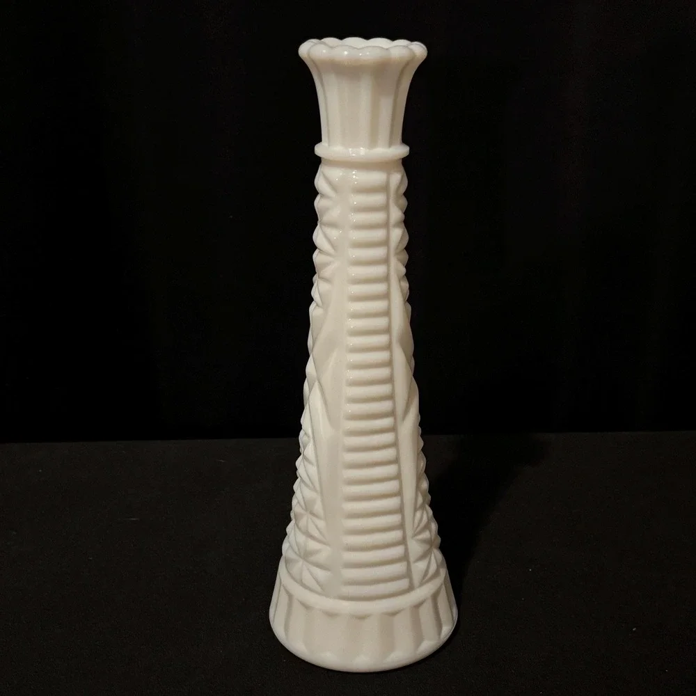 Vintage Milk Glass Vase – Embossed Geometric Pattern Bud Vase